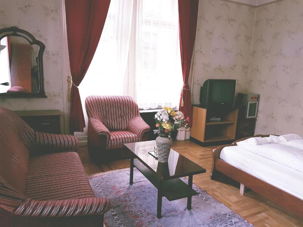 Retro Rooms Budapesta Exterior foto